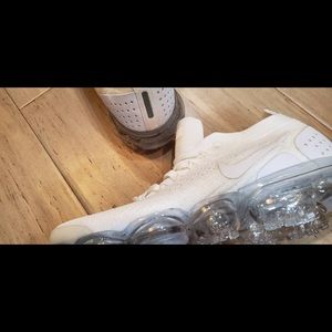 Nike Vapormax flyknit white Men’s size 7.5